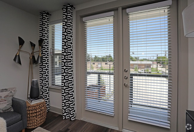 1Bd/1Bath - Seale 707