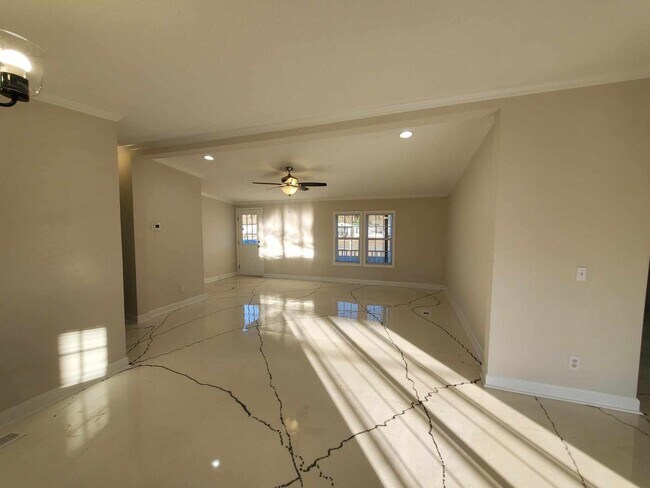 Photo - Recently renovated 3 bedroom in Stedman!