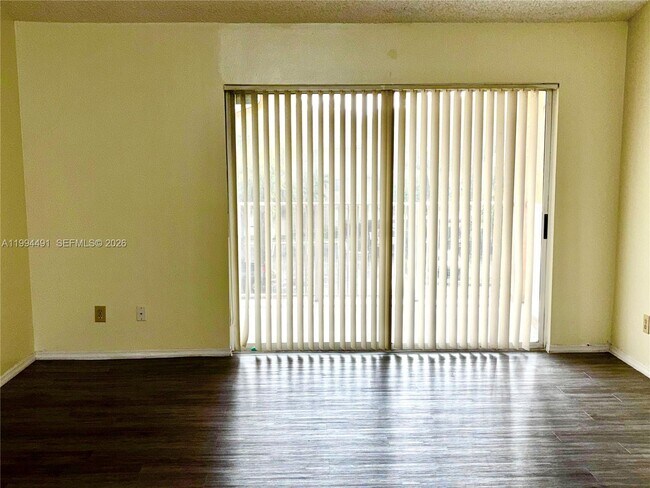 Photo - 10521 SW 158th Ct Unit 303