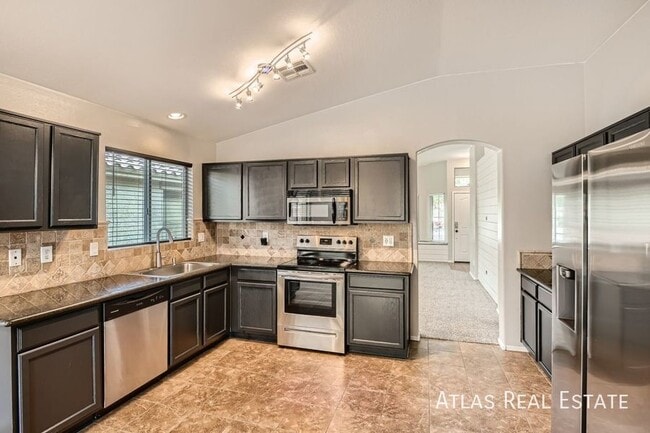 Building Photo - 1134 W Fruit Tree Ln Rental