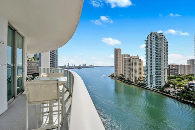 Photo - 300 S Biscayne Blvd Unidad T-1708