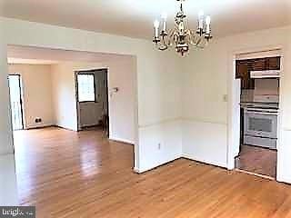 Photo - 934 S George Mason Dr