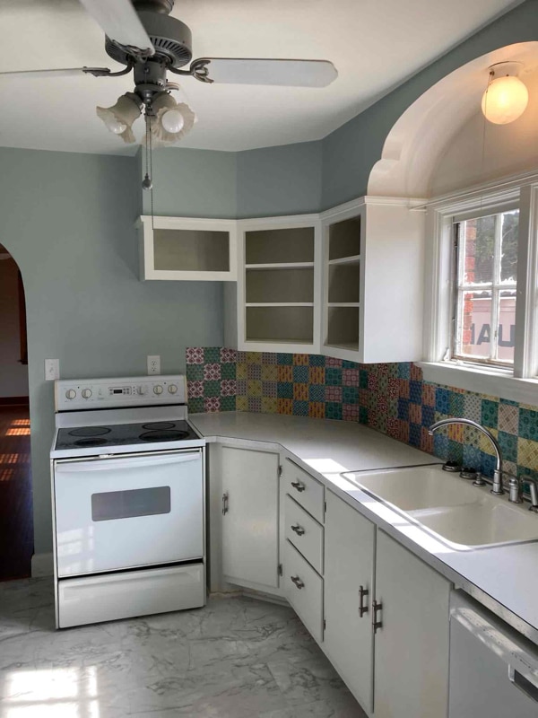 Photo - 929 Broadway St