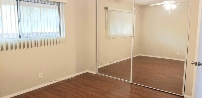 Photo - 351 Riverdale Dr