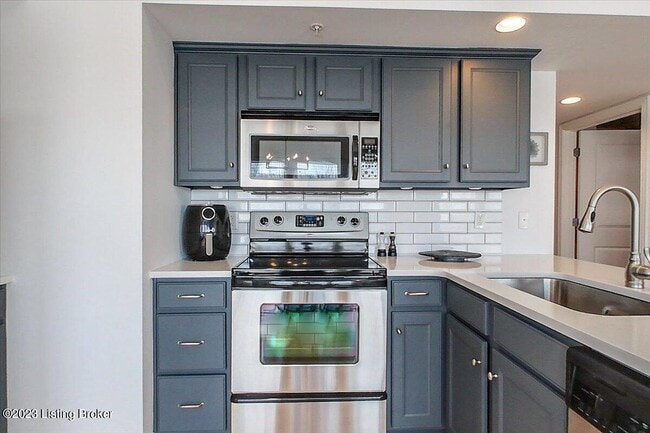 Photo - 10605 Meeting St Unit 403