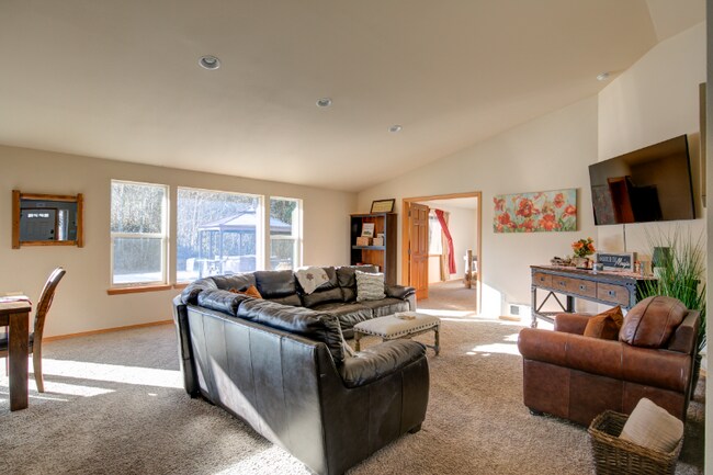 Photo - 3545 Hunt Clubb Rd