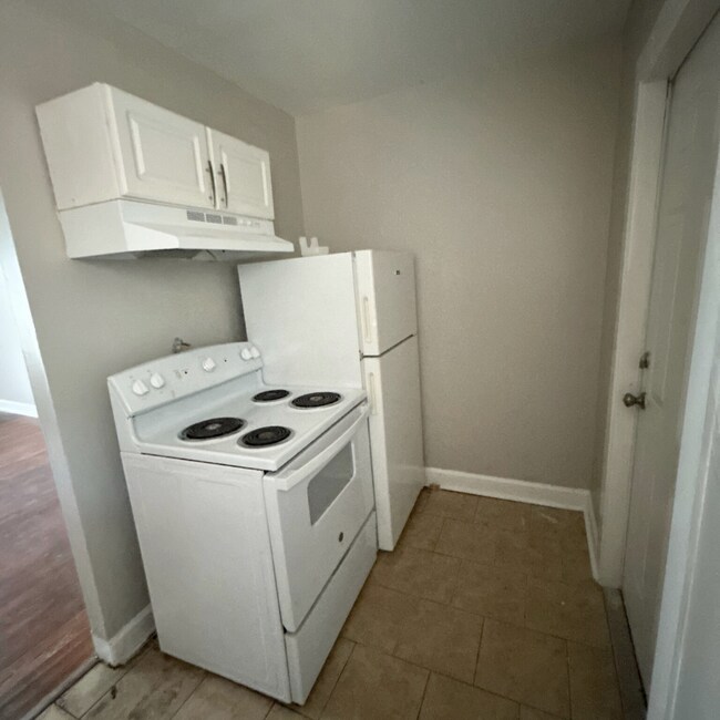 Photo - 2241 Woodward Ave