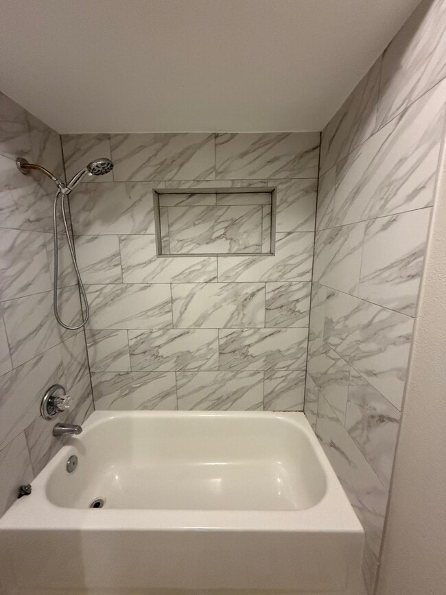 Photo - 213 Shrum Ct