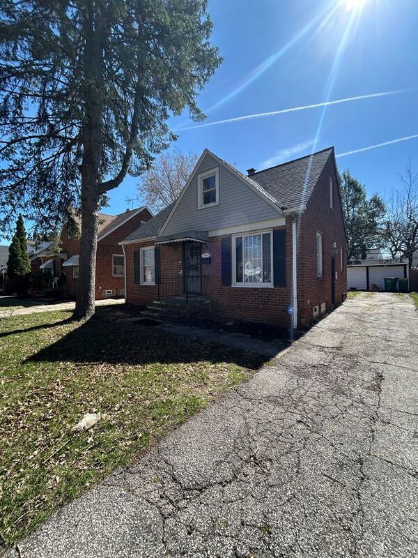 Photo - 18312 Mapleboro Ave