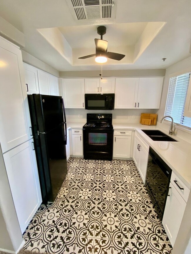 Photo - Ground Floor 1 Bedroom 1 Bathroom in Lakes... Unit 1135