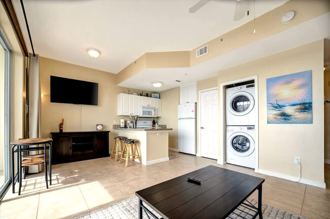 Building Photo - 8800 Bay Pines Blvd Rental