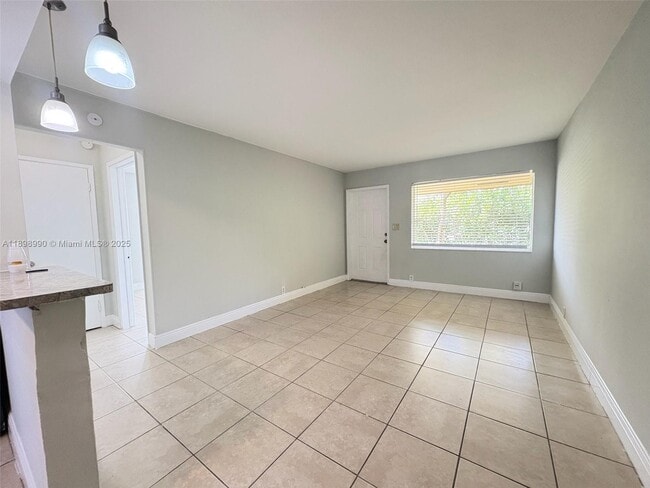 Photo - 4340 NW 21st Ave Unit 1