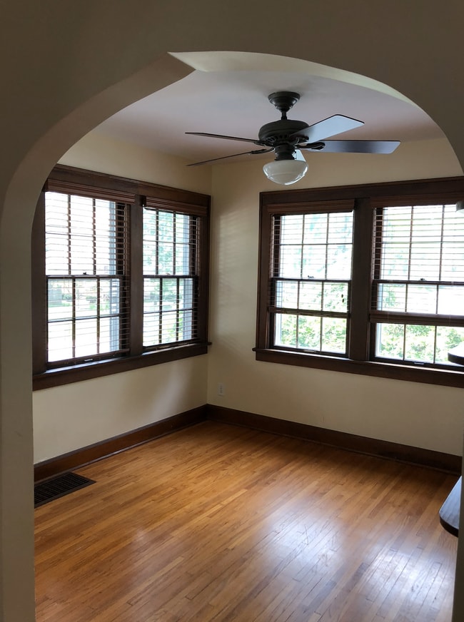 Photo - 1321 E Hunter Ave