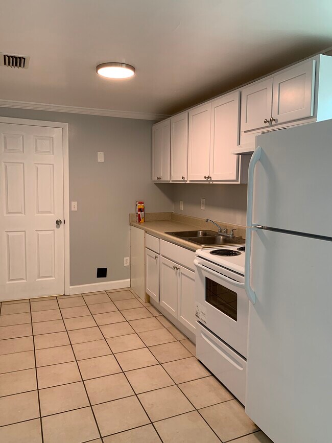 Photo - 2327 Ernest St Unidad 2327-1