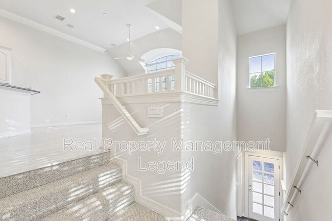 Photo - 4097 Oberlin Way