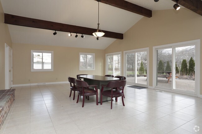 Photo - Mentor Mall Village Apartments