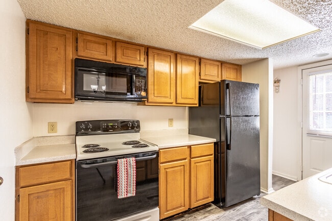 2BR, 2.5BA - 1,153SF