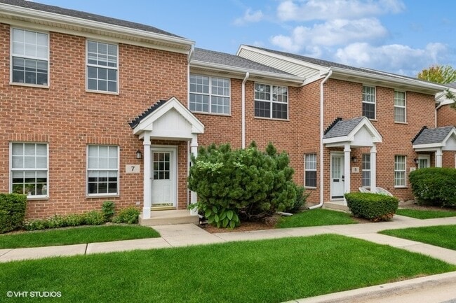 Photo - 7-4 4 Season's Ct Townhome