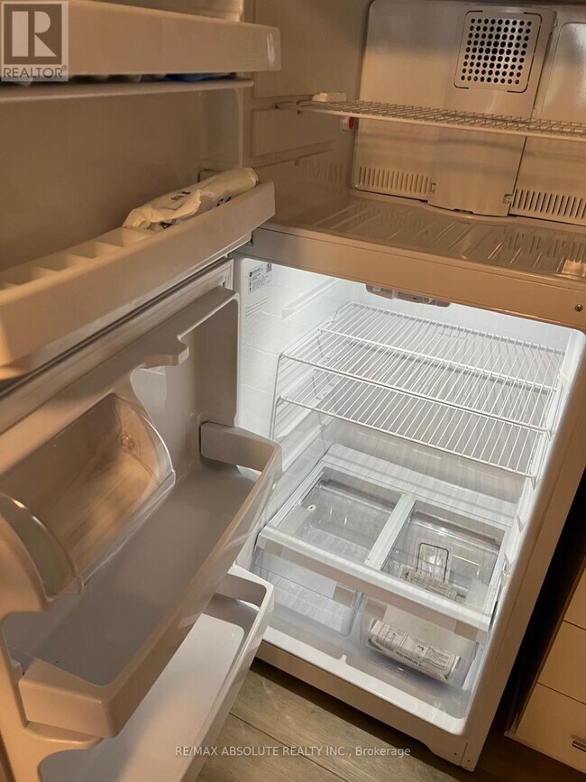 Photo - 550 Cambridge St S Unité 603