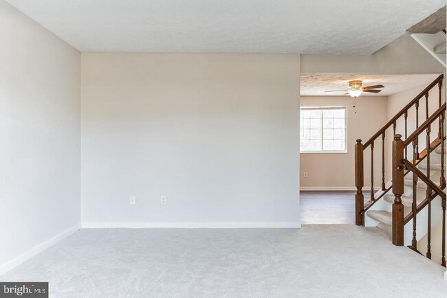 Photo - 304 Barksdale Pl