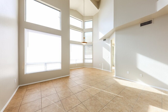 Photo - 1515 E South Fork Dr