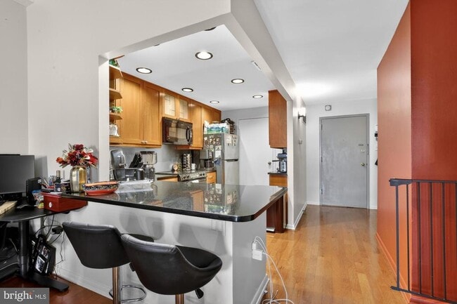 Photo - 825 N 29th St Unit 2C