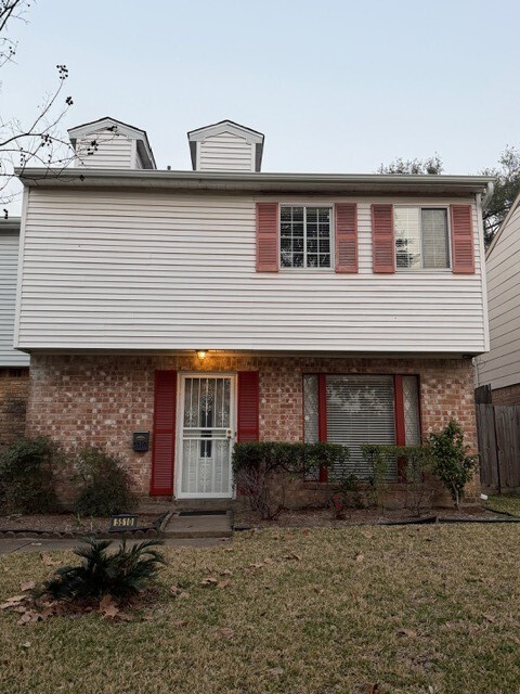 Building Photo - 5510 Deep Forest Dr