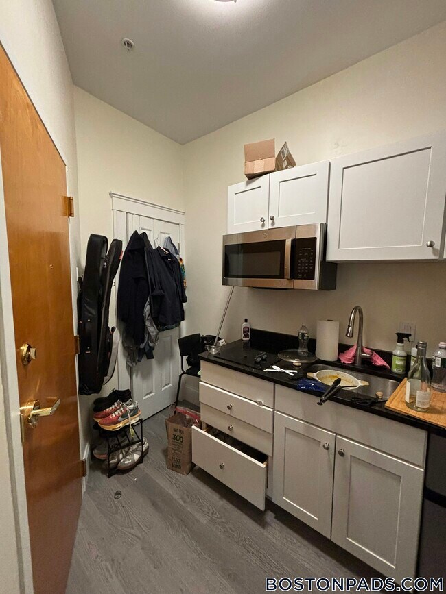79 Westland Ave Unit 8