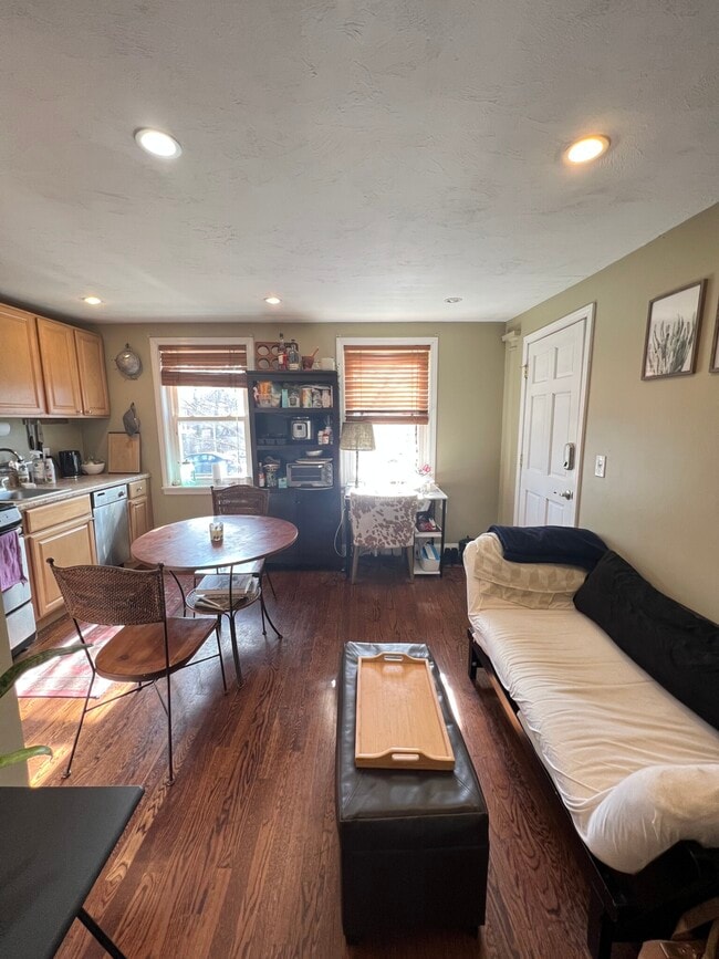 Photo - 735 Somerville Ave Unit 1