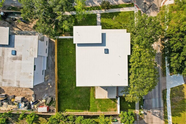 Photo - 4903 Braesvalley Dr