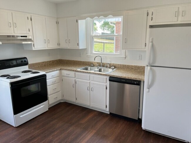 Photo - 254 35th Ave N