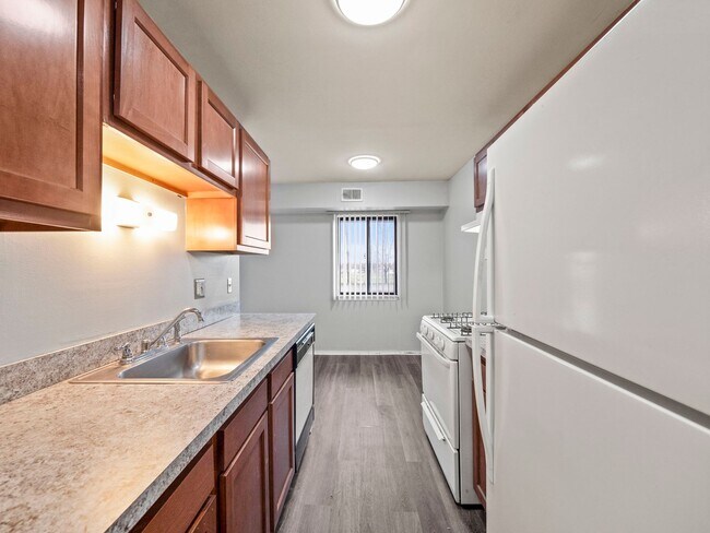 Photo - Glenwood Apartments