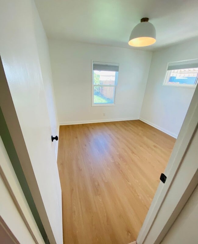 Photo - Lovely Allied Gardens Single Family House.