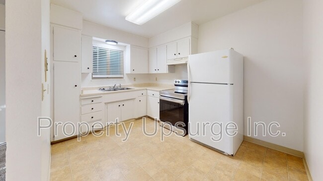 Photo - 1553 Riverside Dr