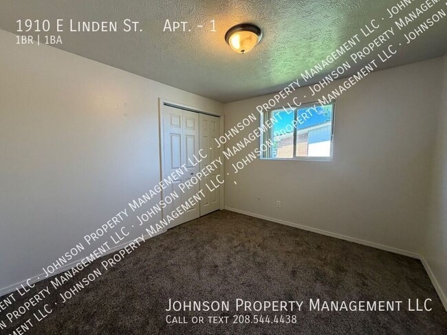 Photo - 1910 E Linden St Unit 1