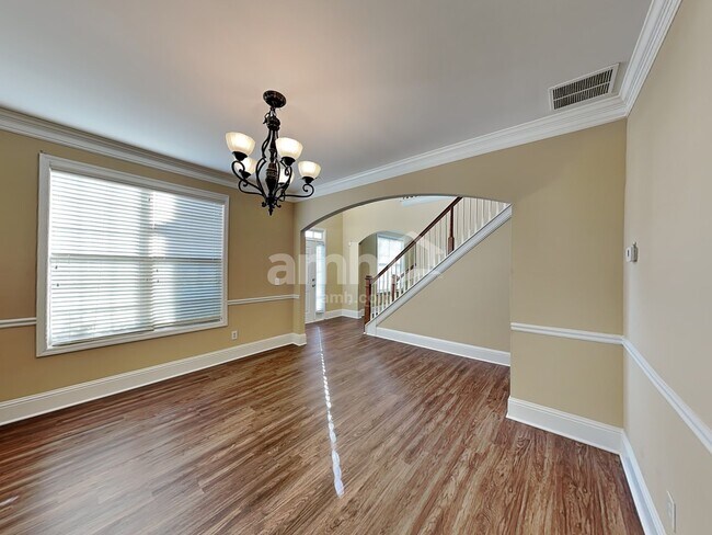 Photo - 1040 Cureton Dr