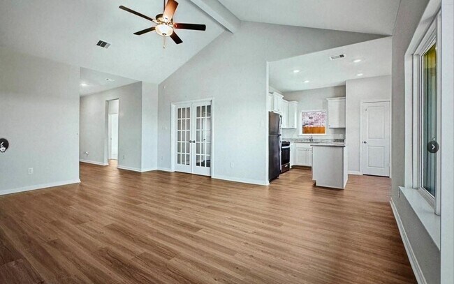 Photo - 401 Mystic Slopes Dr