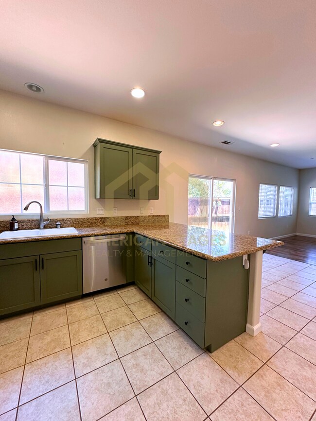 Photo - 1208 Meridian Way