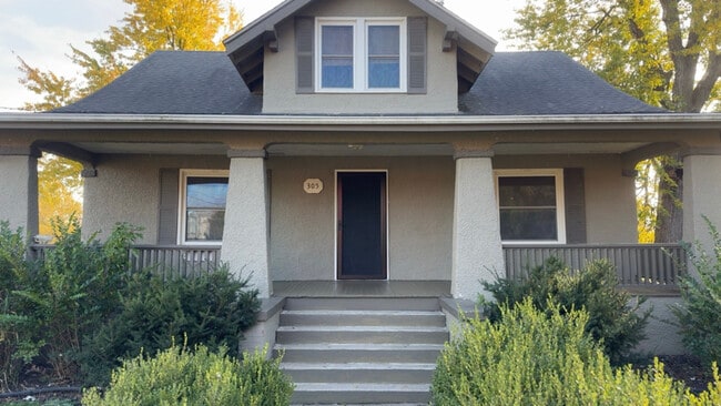 Building Photo - 305 NW 6th St