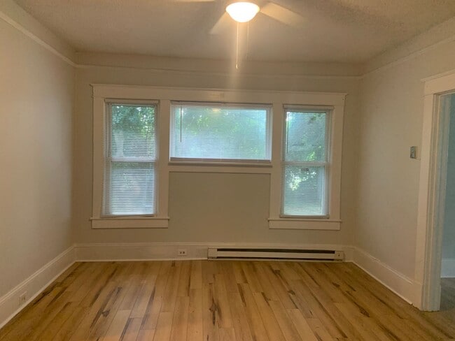 Photo - Renovated 3 Bedroom
