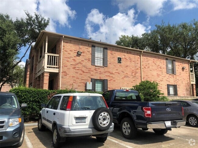 Building Photo - 2255 Braeswood Park Dr Unit 216 Rental