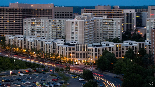 Building Photo - Lofts 590