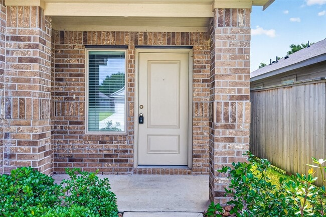 Photo - 17938 Becker Lndg Dr