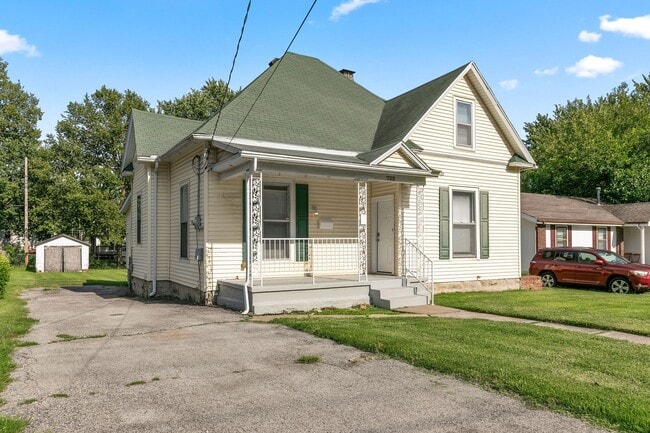 732 S Main Ave