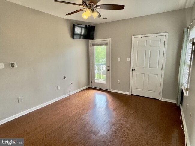 Photo - 6553 Grange Ln Unit 203