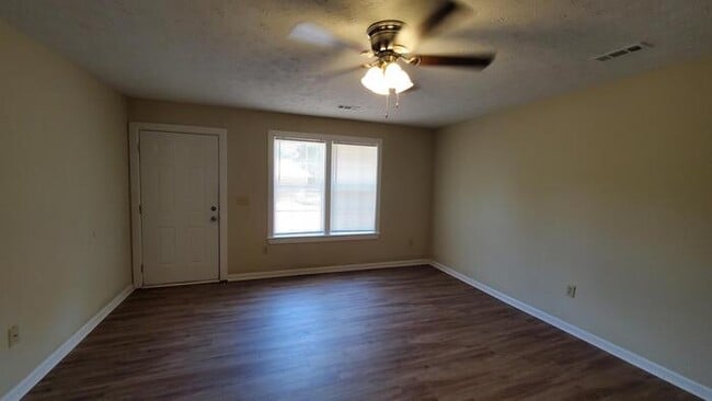 Photo - 1154 Micha Way