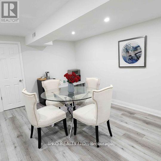 Photo - 2595 Windjammer Rd