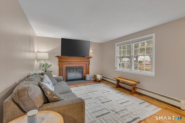 Photo - 102 Wetherell St Unit APT 16