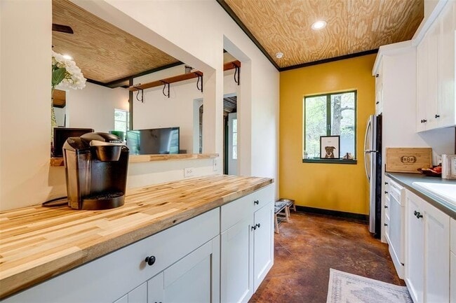 Photo - 112 Boulder Ln
