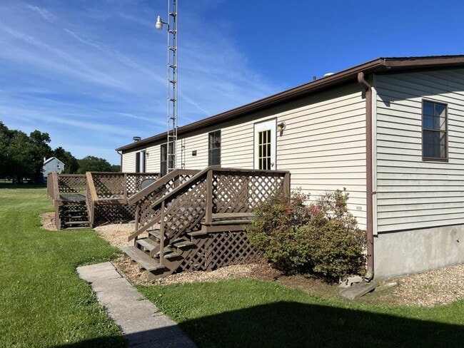 Photo - 470 Rentzel Rd